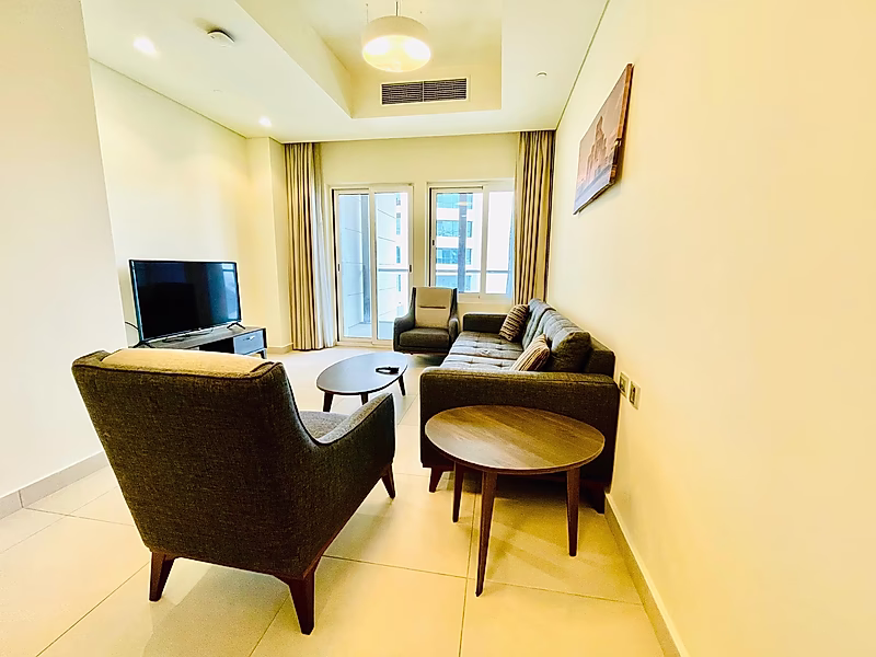 Experience Contemporary Living in the Heart of Lusail Marina - Photo 1