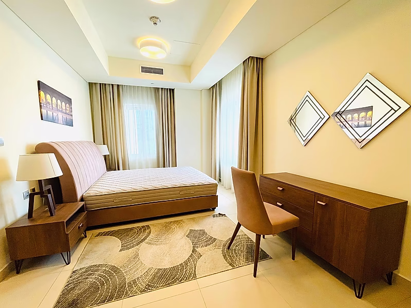 Experience Contemporary Living in the Heart of Lusail Marina - Photo 2