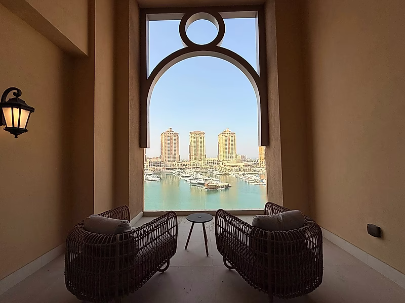 HOT DEAL IN ST. REGIS MARSA ARABIA | LUXURIOUS 2BR+MAID | HIGH FLOOR - Photo 2