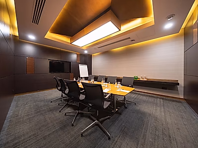 Sophisticated Office Space | Modern Design