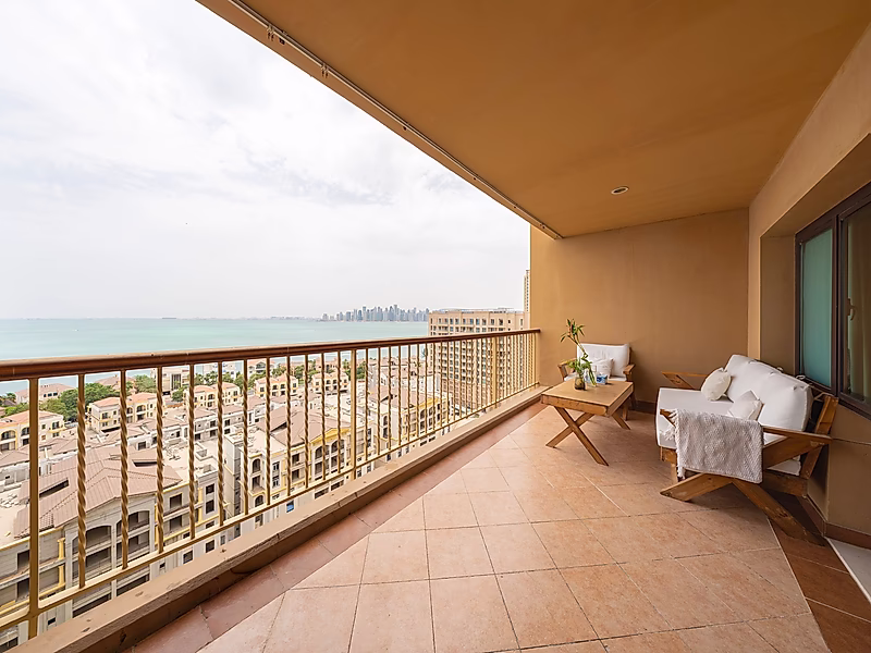 Exclusive 3BR Sea View Residence | Premium Tower | Freehold | Title Deed Ready - Photo 1