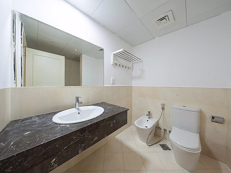 Exclusive 3BR Sea View Residence | Premium Tower | Freehold | Title Deed Ready - Photo 14