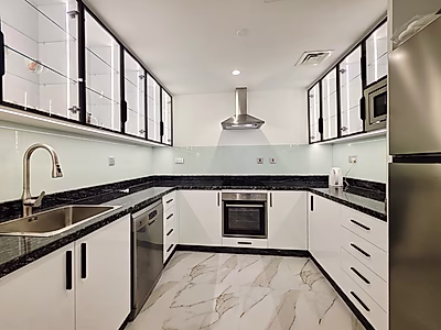 Best Deal | Fully Renovated Sophisticated 1-Bedroom | Premium Tower