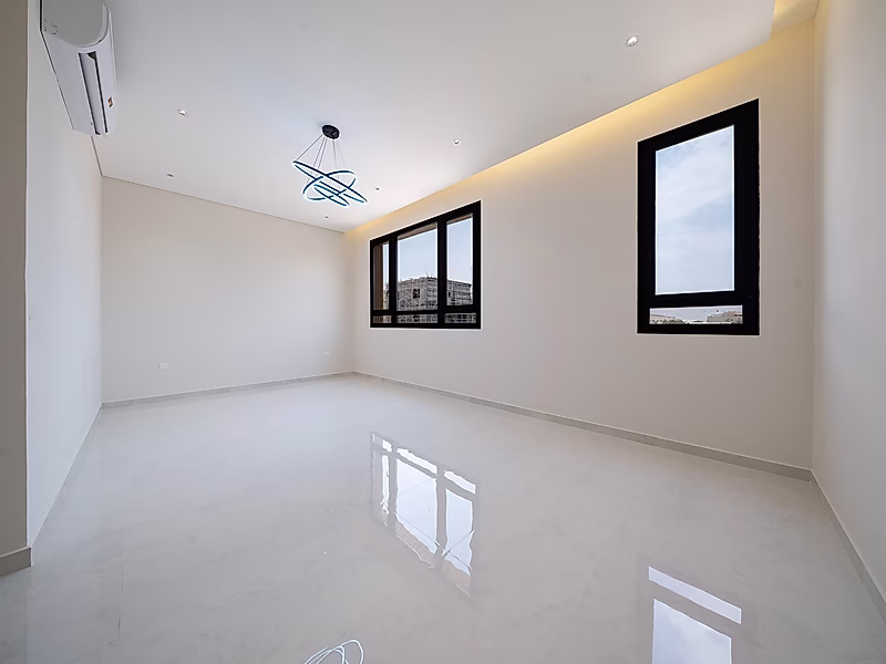 Luxury Modern Villa Ready for Immediate Occupancy for Sale in Muraikh – Prime Location on a Main Road - Photo 15