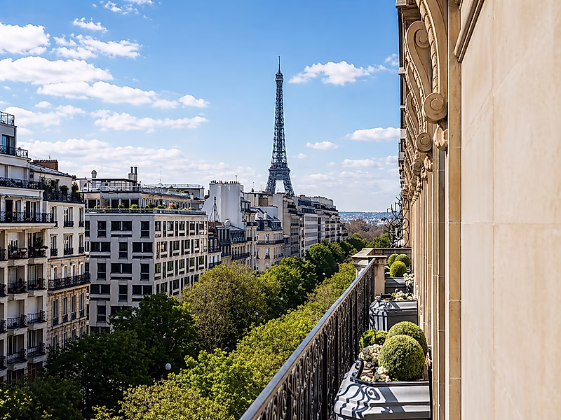 Ultra-Luxury 6-Bedroom Duplex with Eiffel Tower Views — Paris 8th, Golden Triangle - Photo 5