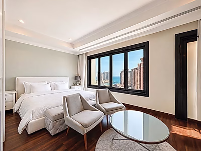 Luxury Fully Renovated 4BR + Maid with Huge Balcony & Stunning Marina Views | Porto Arabia