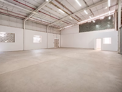 Labour Camp & Store for Rent in Old Industrial Area