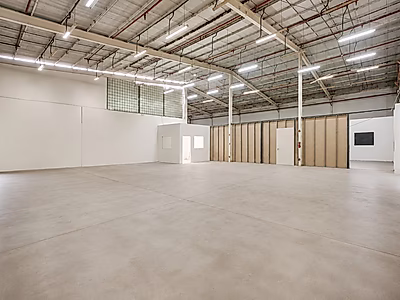 Labour Camp & Store for Rent in Old Industrial Area
