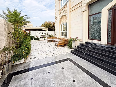 Spacious, Elegant & Independent Villa for sale