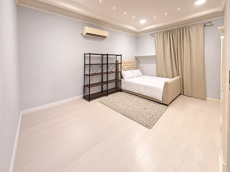 Spacious, Elegant & Independent Villa for sale - Photo 9