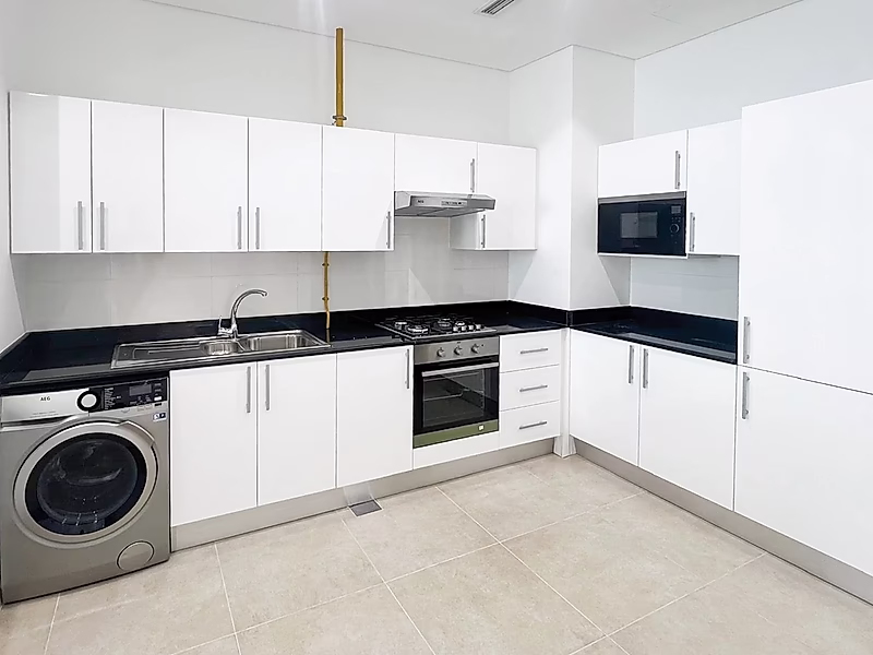 LUXURY 2 BEDROOM LARGE LAYOUT IN MURANO MARINA | CANAL VIEW - Photo 1