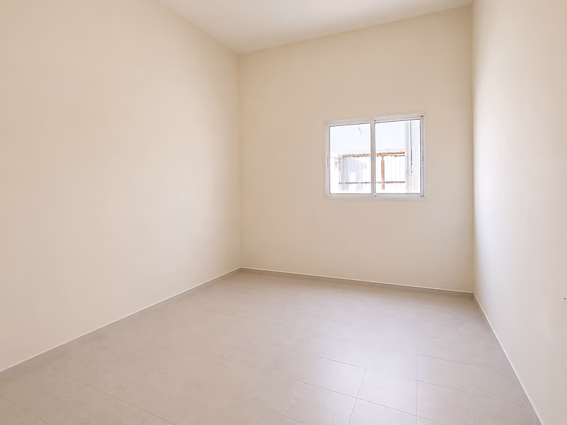 Labour Camp for Rent in Old Industrial Area - Photo 6