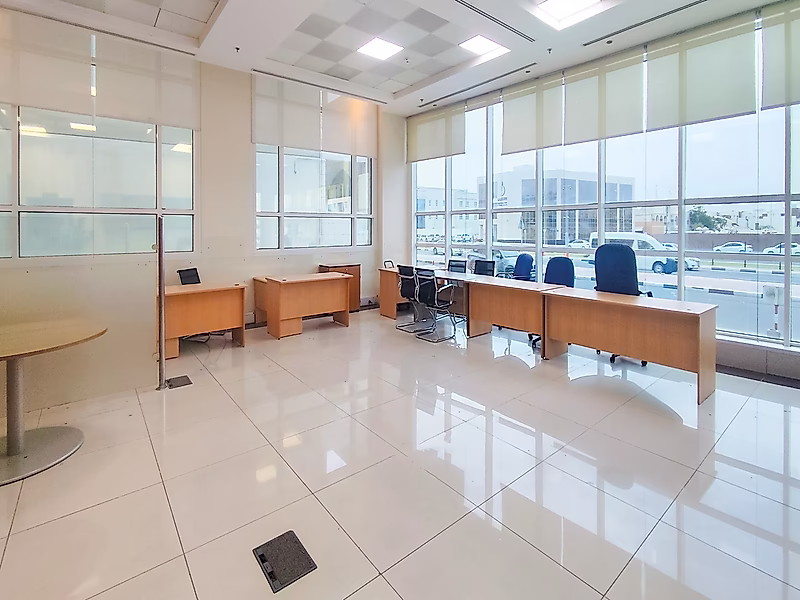 Luxury Commercial Building for Rent - Photo 12