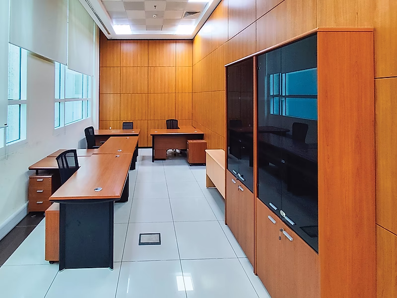 Luxury Commercial Building for Rent - Photo 19