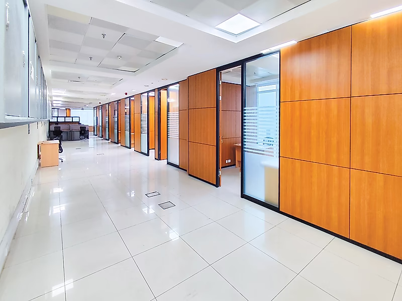Luxury Commercial Building for Rent - Photo 21