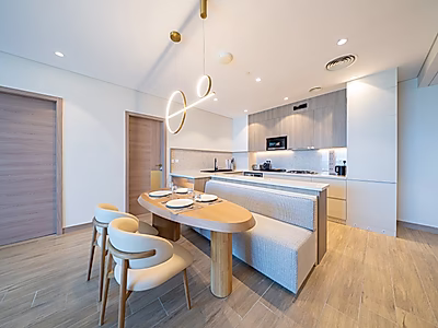 BILLS IN! EXCLUSIVE 2-BR APARTMENT | WATERFRONT