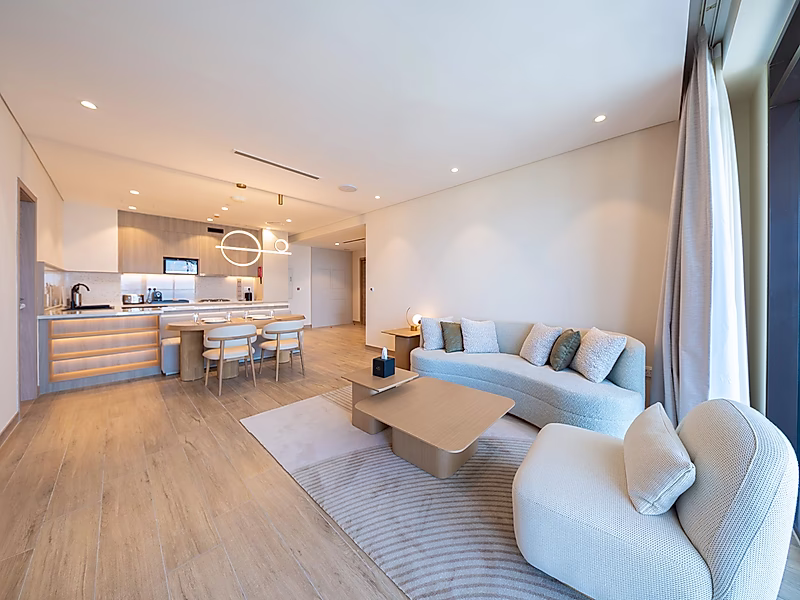 LUXURY 2BR SEA VIEW | PRIME WATERFRONT LOCATION | UNBEATABLE DEAL WITH EASY PAYMENT PLAN - Photo 2