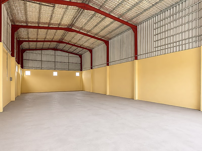 Warehouse for Rent in Old Industrial Area - Photo 4