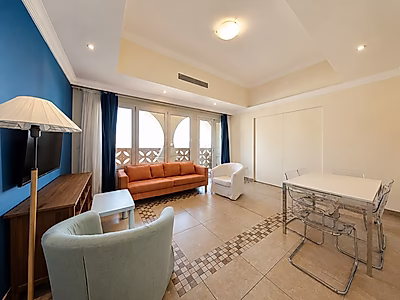 UPGRADED 1BR + OFFICE FOR SALE | THE PEARL
