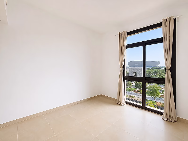 Premium 3BHK in Fox Hills – Fully Furnished with 2 Balconies - Photo 8