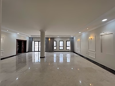 SPACIOUS 5+M+DRIVER | COMPOUND VILLA | LAGOON