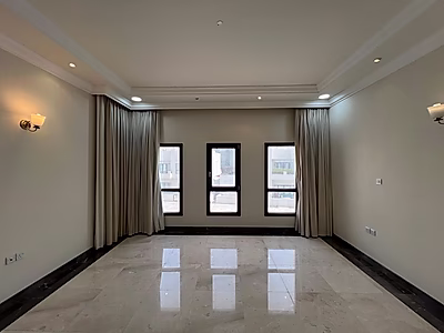 SPACIOUS 5+M+DRIVER | COMPOUND VILLA | LAGOON