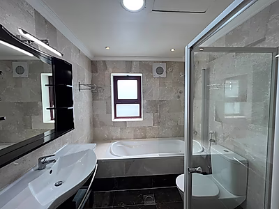 SPACIOUS 5+M+DRIVER | COMPOUND VILLA | LAGOON