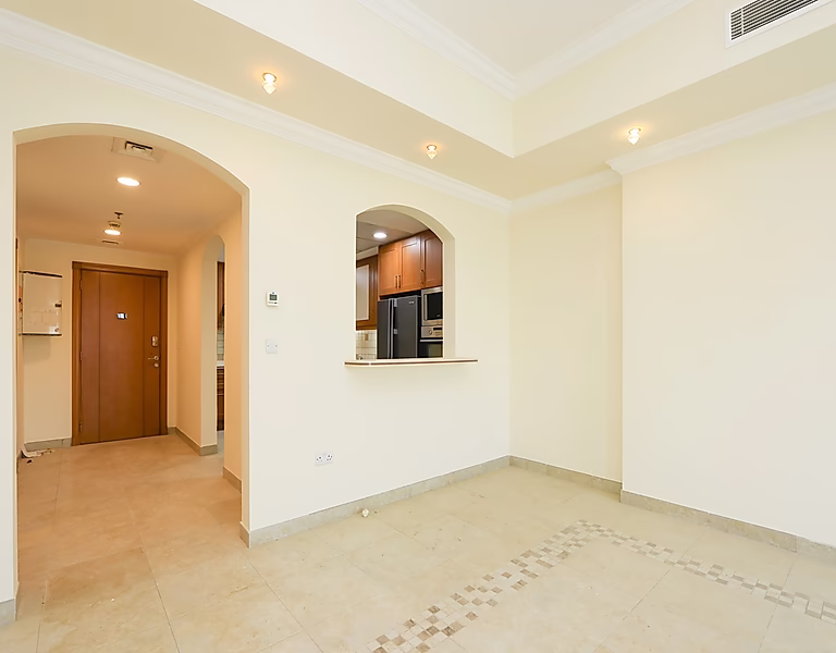 GREAT BUY | SEMI FURNISHED 2 BEDS | PORTO ARABIA - Photo 5