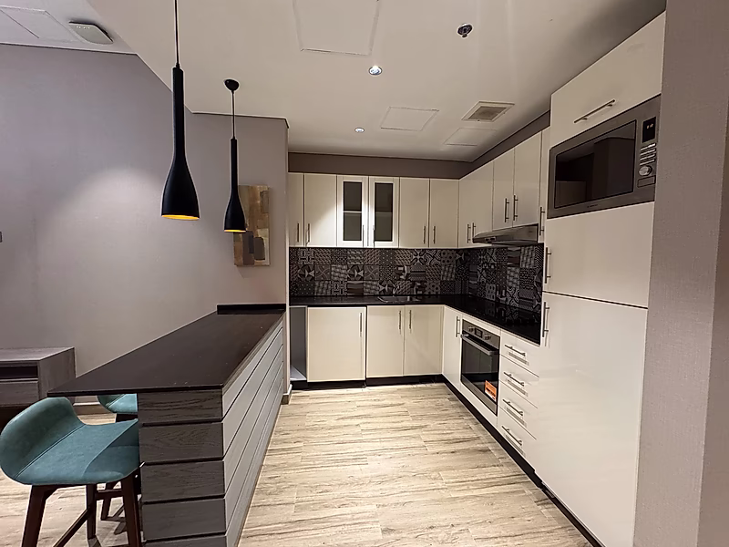 ELEGANT INTERIOR! 1-BEDROOM APARTMENT | BIN MAHMOUD - Photo 2