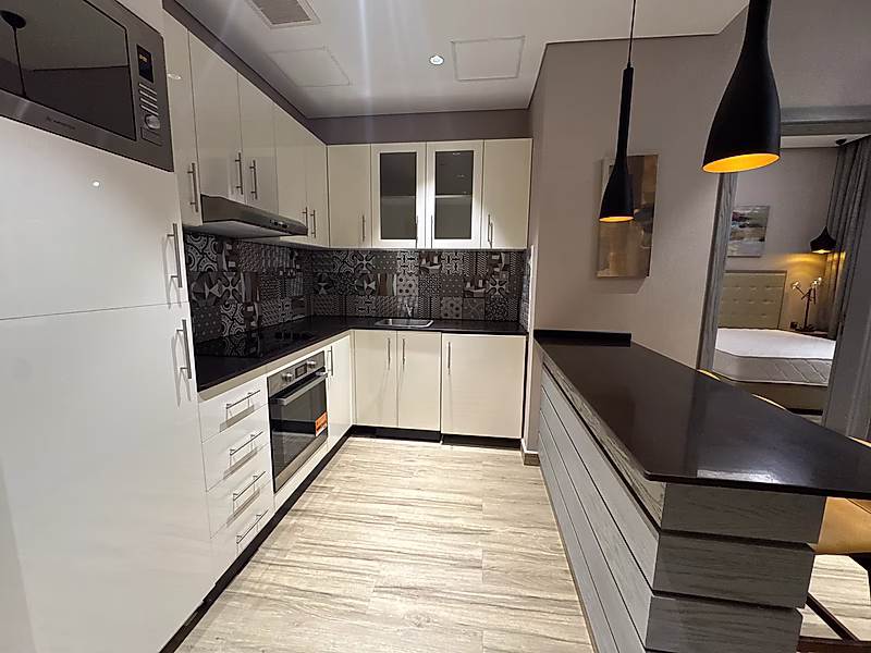 WITH BILLS! STYLISH 1-BEDROOM APARTMENT | BIN MAHMOUD - Photo 2