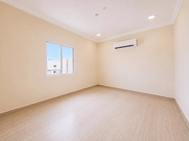 Free hold Residential Villas for Sale – AL SAKHAMA - Photo 6