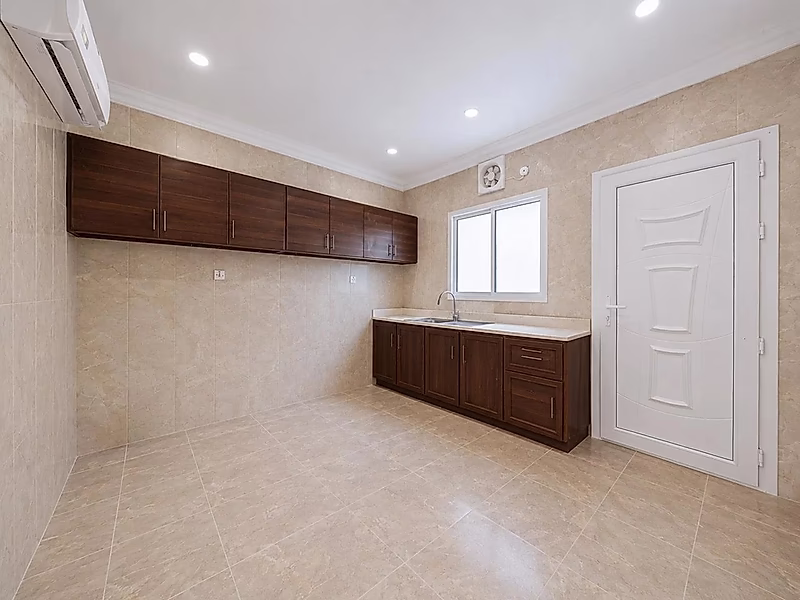 Free hold Residential Villas for Sale – AL SAKHAMA - Photo 8