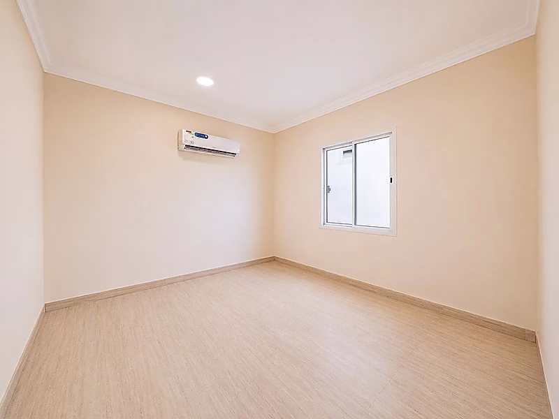 Free hold Residential Villas for Sale – AL SAKHAMA - Photo 15