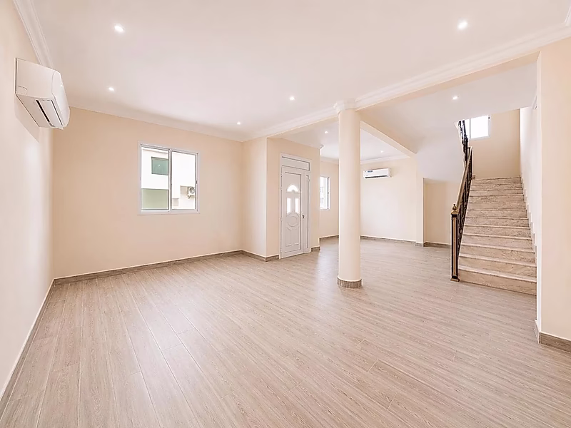 Free hold Residential Villas for Sale – AL SAKHAMA - Photo 16