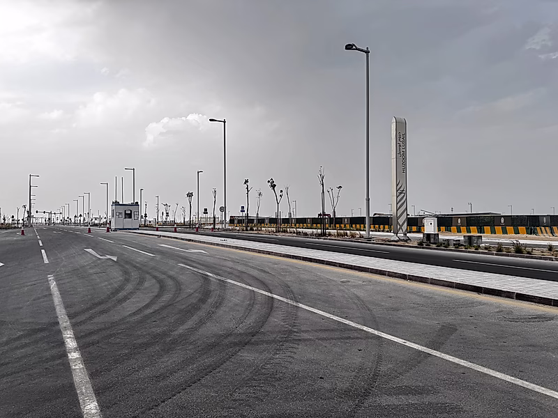 PRIME FREEHOLD | 400 SQM VILLA PLOT | LUSAIL HUZOOM | BUILD YOUR DREAM HOME - Photo 1