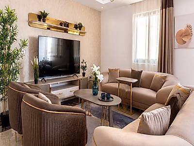 Stunning 5BR Villa with Opulent Finishes