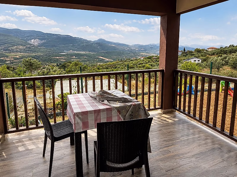 Bulk Deal - Nature Compound Villa in Geyve, Sakarya, Türkiye | Privacy, Space & Stunning Views - Photo 3