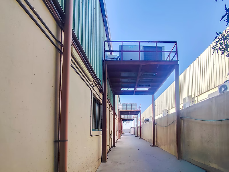 Dual Air Conditioned Warehouses | Industrial Area - Photo 5