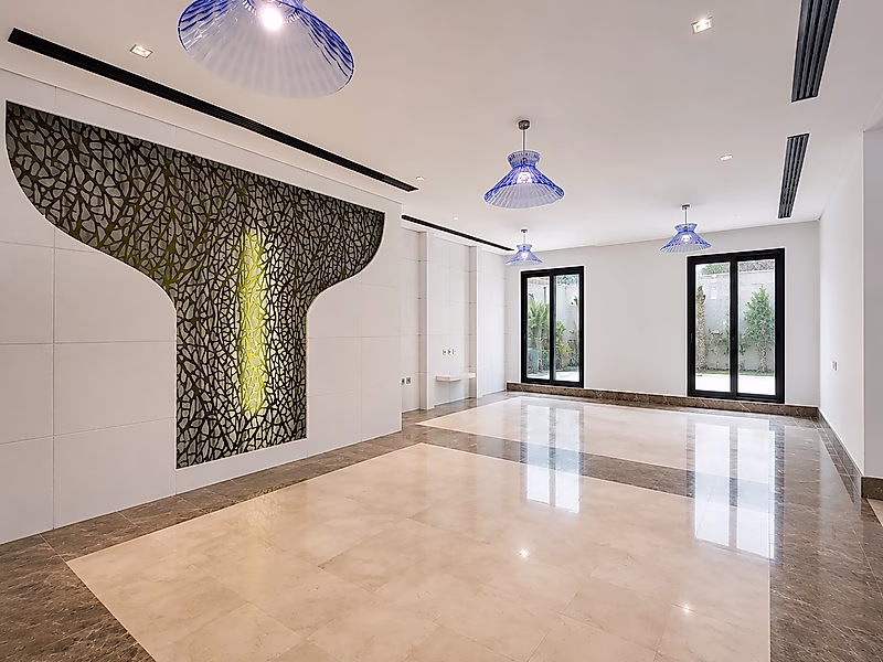 SPACIOUS MODERN 5BR VILLA IN COMPOUND - Photo 2