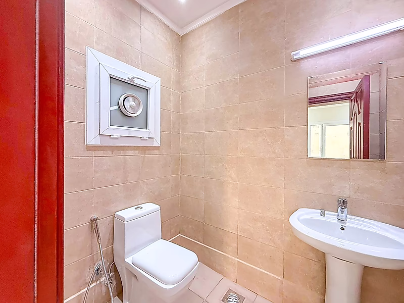 Prime Investment Opportunity | Fully Operational Residential Building in Doha Al Jadeed - Photo 11