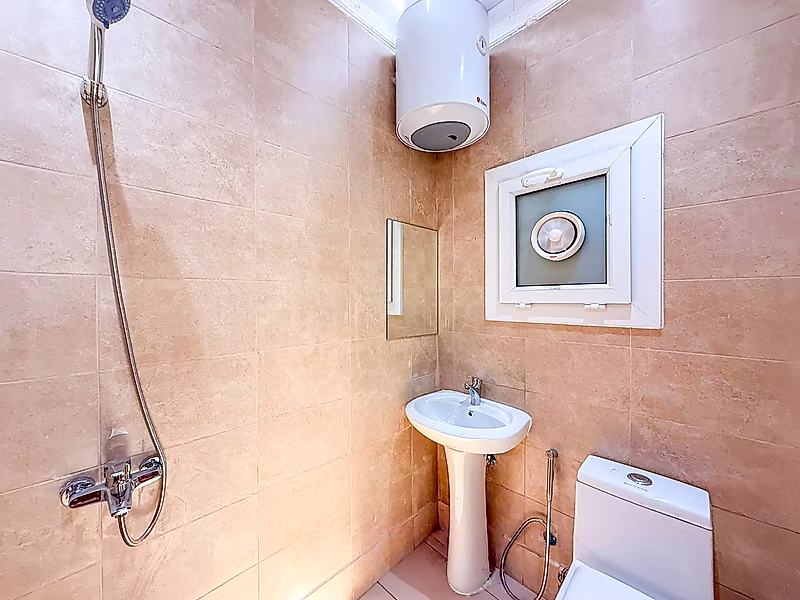 Prime Investment Opportunity | Fully Operational Residential Building in Doha Al Jadeed - Photo 12