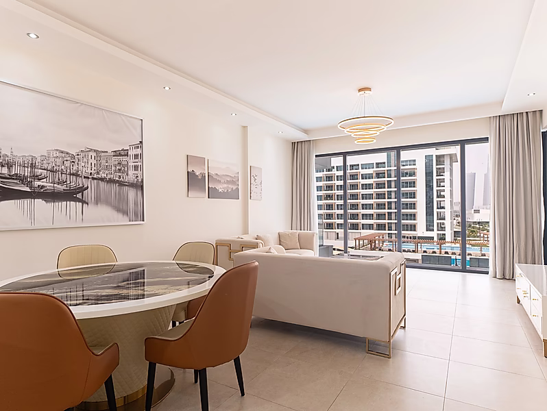 BILLS IN! ATTRACTIVE 1-BR APARTMENT WITH MODERN ELEGANCE - Photo 3