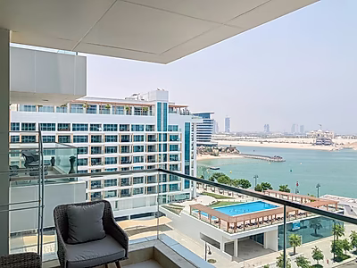 BILLS IN! ATTRACTIVE 1-BR APARTMENT WITH MODERN ELEGANCE