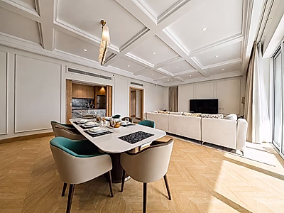 Elevated Living | Spacious Family Retreat