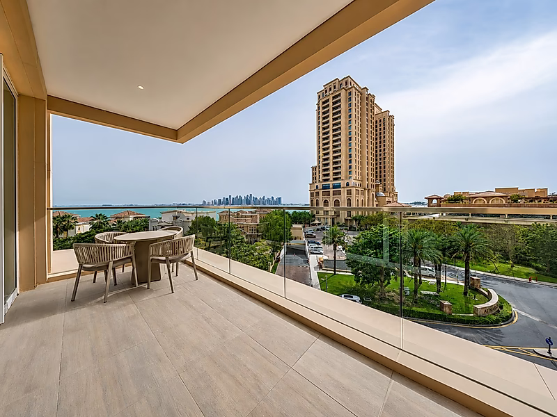 Elevated Living | Spacious Family Retreat - Photo 6