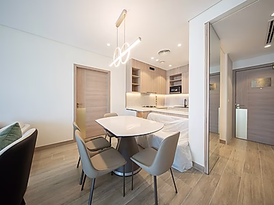 BILLS IN! STUNNING 2BR SEA VIEW | WATERFRONT