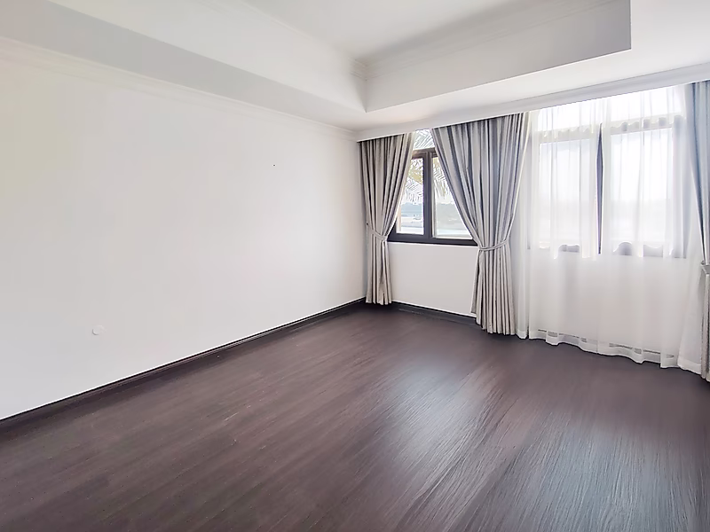 STUNNING 5-BEDROOM ELEGANCE AWAITS - Photo 7