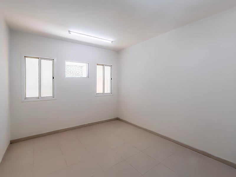 50-Room Accommodation + Shop for Rent | Abu Nakhla - Photo 5