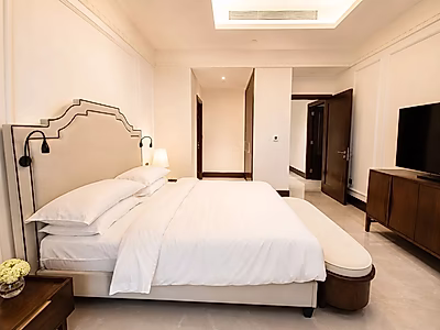 Luxurious Freehold Residence at The St. Regis Marsa Arabia Island, The Pearl-Qatar | Furnished 2BR+Maid