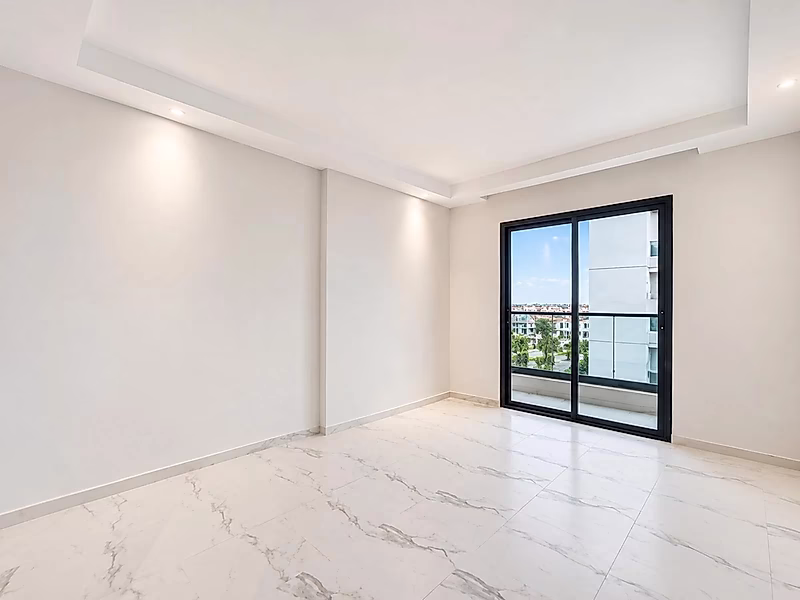 Ready & Rented 1BR in Lusail | Great Investment - Photo 4